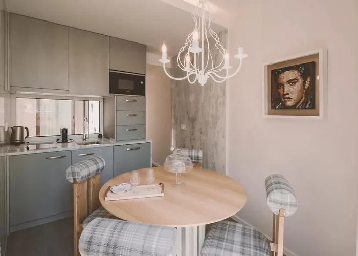 Couette-café Viterbo'8 - Bonjardim 4*