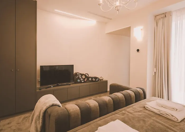 Viterbo'8 - Bonjardim Couette-café 4*