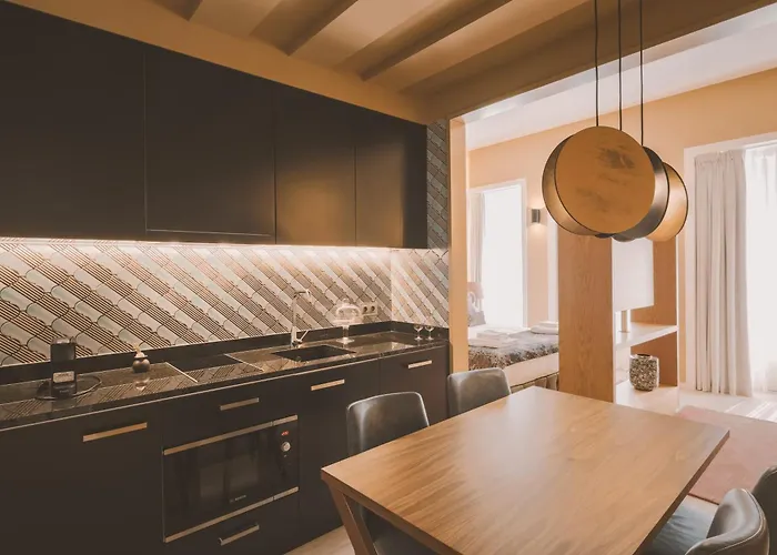 Viterbo'8 - Bonjardim 4* Porto