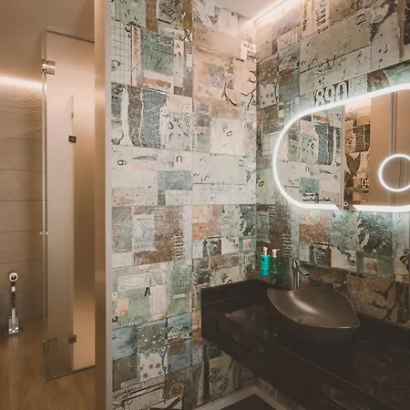 Viterbo'8 - Bonjardim Bed & Breakfast 4*