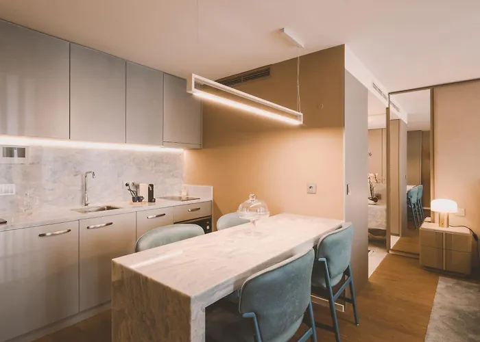 Viterbo'8 - Bonjardim B&B 포르투