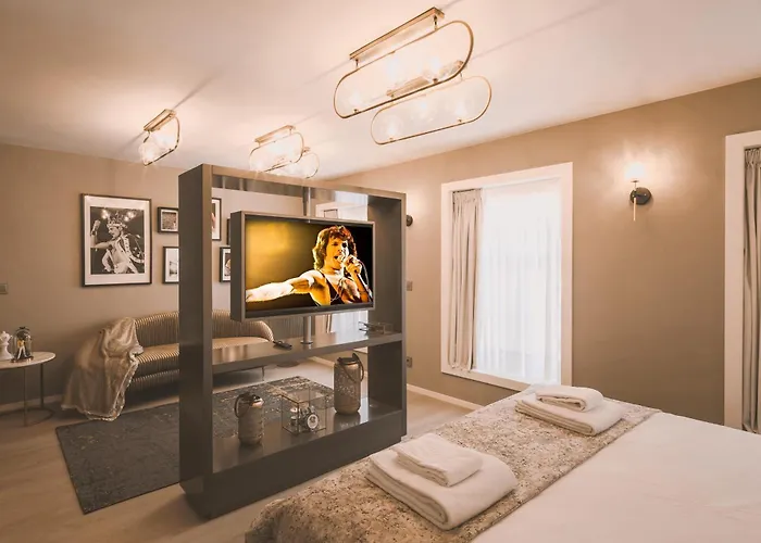 Viterbo'8 - Bonjardim Bed & Breakfast Oporto