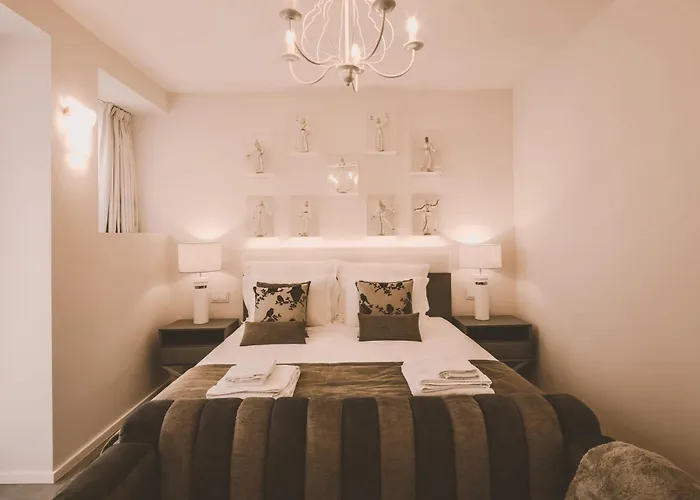 Viterbo'8 - Bonjardim 4* 포르투