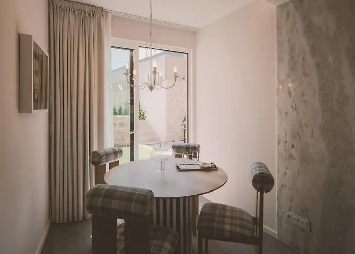 فندق مبيت وإفطار Viterbo'8 - Bonjardim 4*